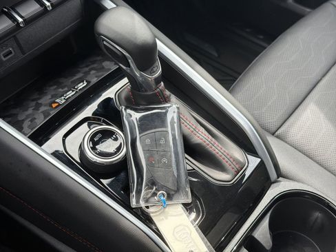 Used 2025 Chevrolet Colorado Z71 w/ Z71 Convenience Package 2 image 35