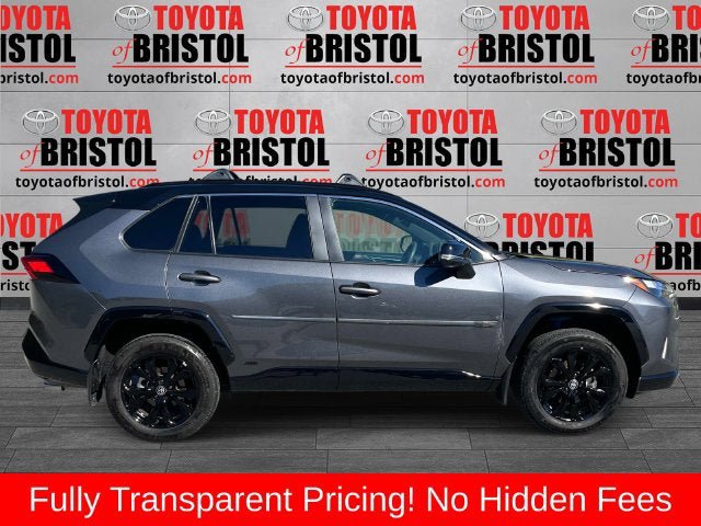 Used 2025 Toyota RAV4 XSE w/ Weather Package AWD/4WD image 2