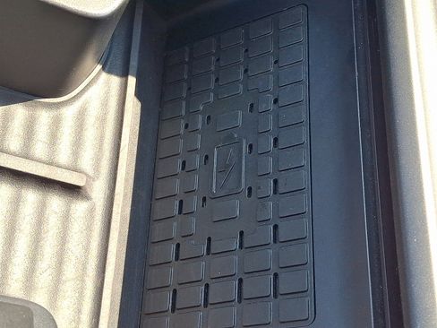 Used 2025 Ford Expedition Active AWD/4WD image 25