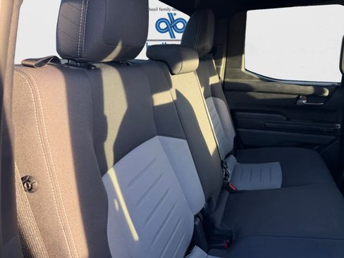 Used 2025 Toyota Tacoma TRD Off-Road image 17