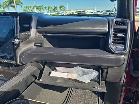 Used 2023 RAM 1500 Limited image 7