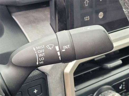 Used 2024 Toyota Tacoma Trailhunter image 31