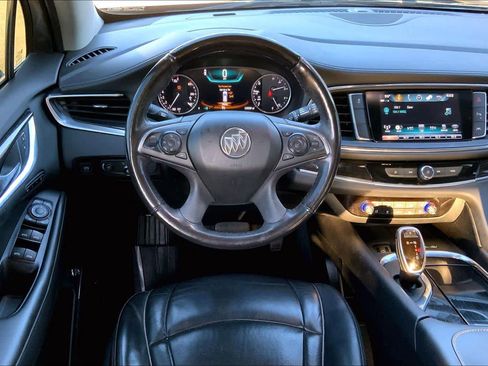 Used 2019 Buick Enclave Avenir image 5