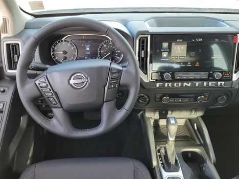 New 2026 Nissan Frontier SV w/ SV Convenience Package image 8