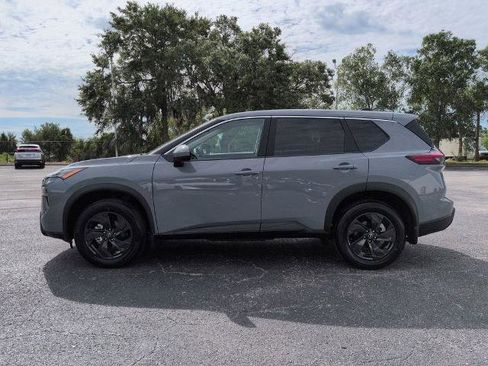 Certified 2026 Nissan Rogue SV FWD image 7