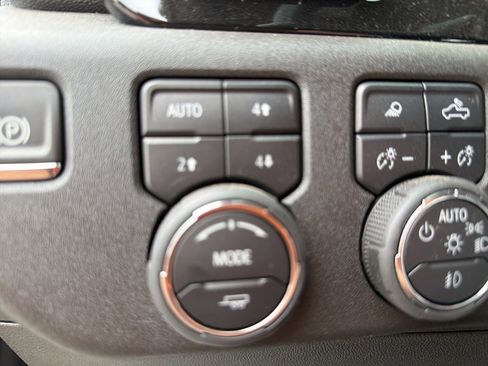 Used 2025 Chevrolet Silverado 2500 LTZ w/ Trail Boss Package image 25