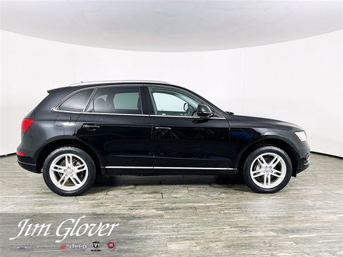 Used 2017 Audi Q5 2.0T Premium Plus w/ Technology Package image 9