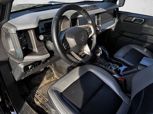 Used 2024 Ford Bronco Black Diamond image 10