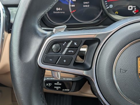 Used 2020 Porsche Cayenne AWD/4WD image 25