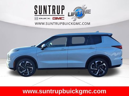 Used 2024 Mitsubishi Outlander SE image 27