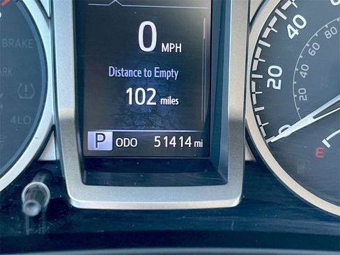 Used 2022 Toyota Tacoma 2WD Double Cab image 12