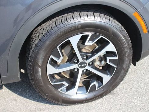 Used 2023 Kia Sportage EX AWD/4WD image 36