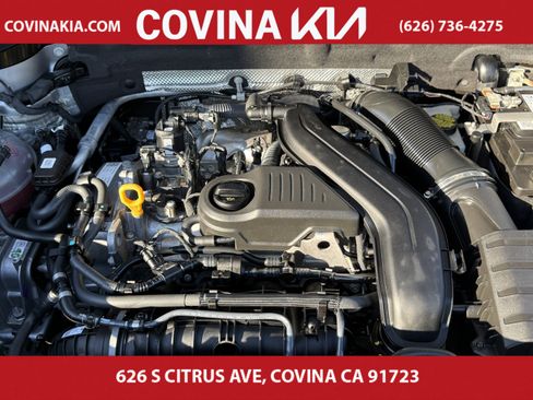 Used 2023 Volkswagen Taos SE image 30