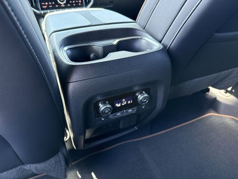 New 2026 GMC Acadia AT4 w/ Luxury Package AWD/4WD image 18