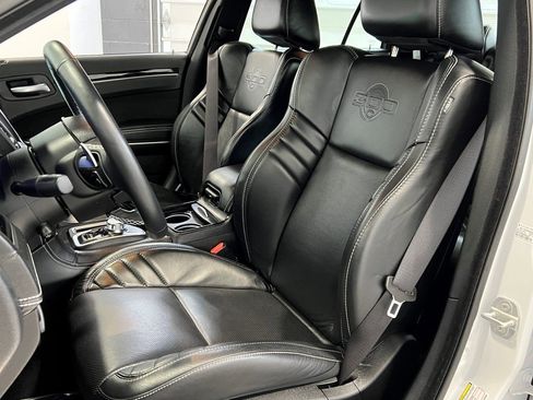 Certified 2023 Chrysler 300 C image 22