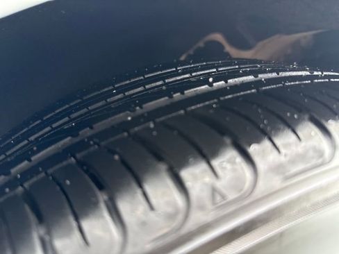 Certified 2025 Hyundai Elantra Sport image 28