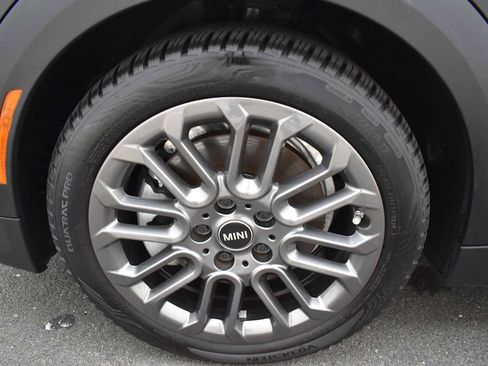 Used 2025 MINI Cooper 2-Door Hardtop FWD image 10