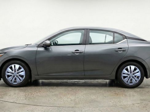 Used 2025 Nissan Sentra S image 5