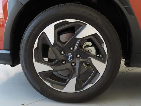 Certified 2025 Subaru Crosstrek 2.5i Limited w/ Crosstrek Mirror Package image 28