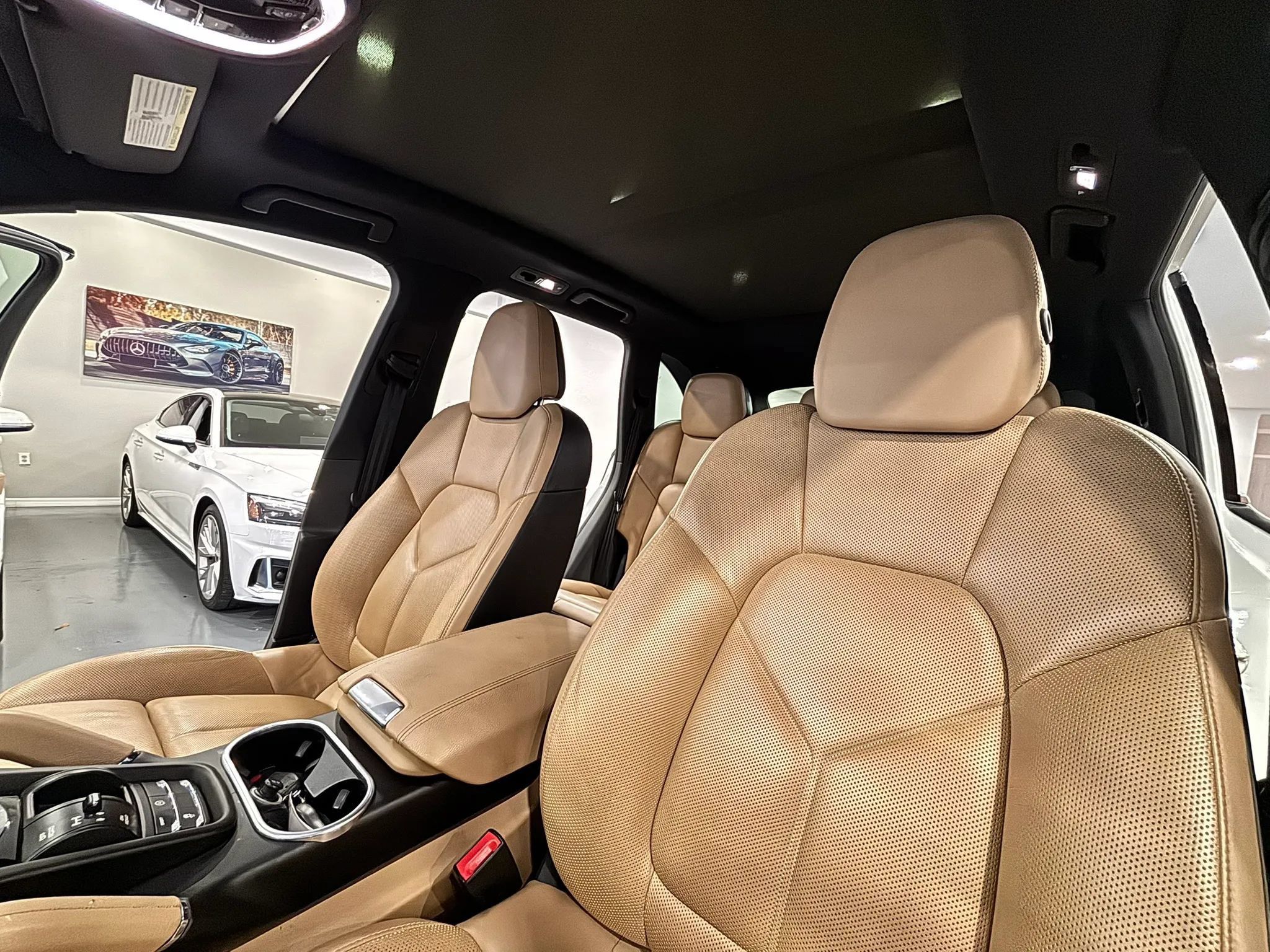 Used 2017 Porsche Cayenne S w/ Premium Package AWD/4WD image 11