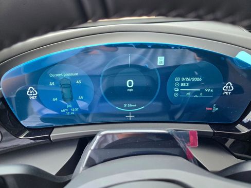 New 2026 Porsche Macan 4 Electric image 24