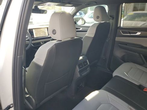 New 2026 Volkswagen Atlas Cross Sport SEL R-Line AWD/4WD image 11