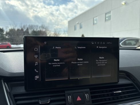 Used 2021 Audi Q5 Premium Plus w/ Premium Plus Package image 37