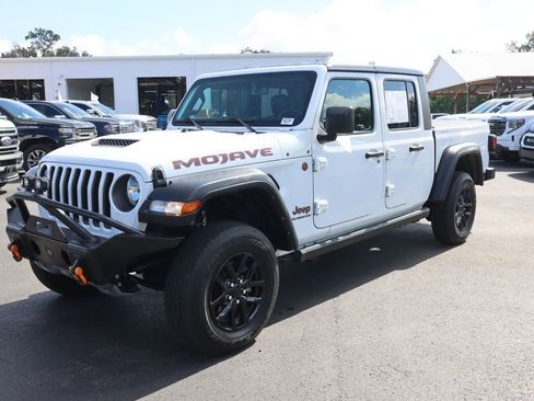 Used 2022 Jeep Gladiator Mojave image 4