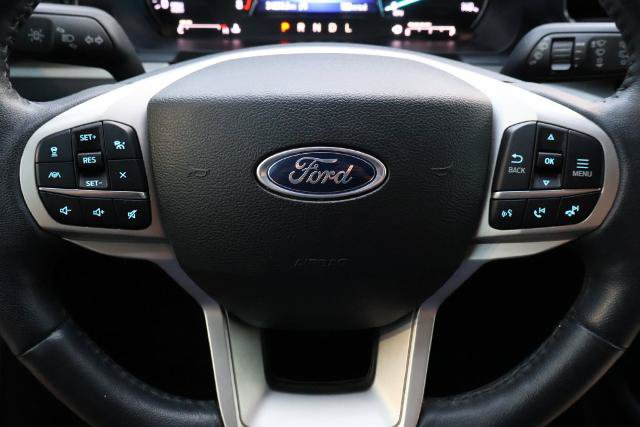 Used 2023 Ford Explorer XLT w/ Equipment Group 202A AWD/4WD image 26