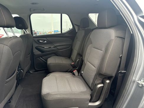 Certified 2020 Chevrolet Traverse LT FWD image 9