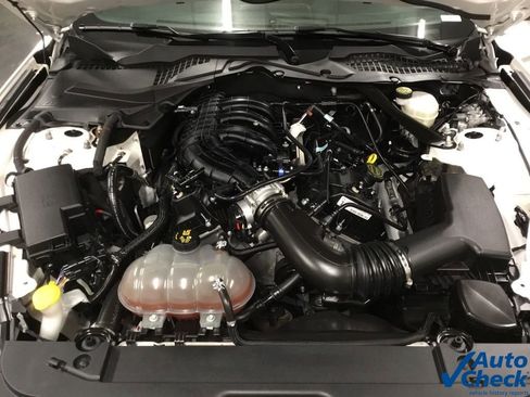 Used 2017 Ford Mustang Convertible image 42