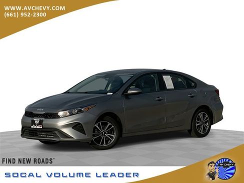 Used 2024 Kia Forte LXS image 1