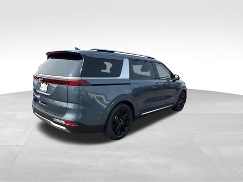 Certified 2023 Kia Carnival SX FWD image 7