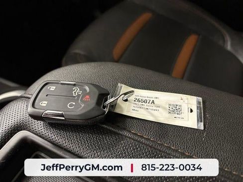 Used 2021 GMC Sierra 1500 AT4 w/ AT4 Premium Package AWD/4WD image 30