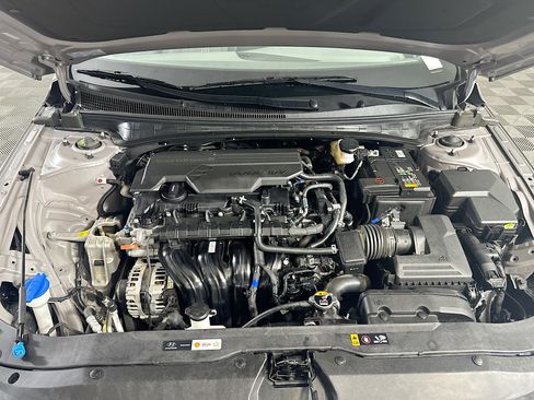 Used 2024 Hyundai Elantra SEL image 34