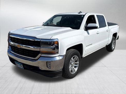Used 2018 Chevrolet Silverado 1500 LT w/ All Star Edition image 3