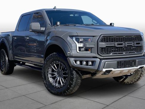 Certified 2020 Ford F150 Raptor w/ Equipment Group 802A Luxury image 3