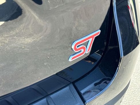 Used 2023 Ford Explorer ST w/ Equipment Group 401A image 7