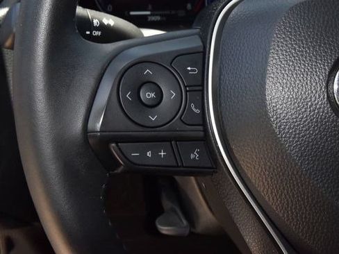 Used 2026 Toyota Corolla Cross XLE w/ Convenience Package FWD image 23