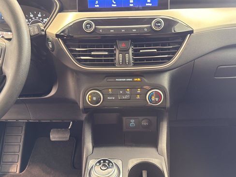 Used 2022 Ford Escape SE FWD image 24