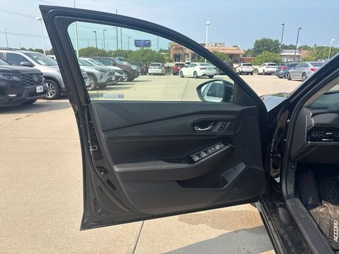 Used 2026 Honda Accord Touring image 9
