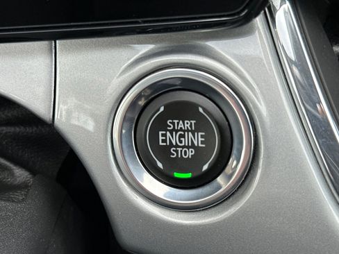 Certified 2025 Chevrolet Trax LT image 22