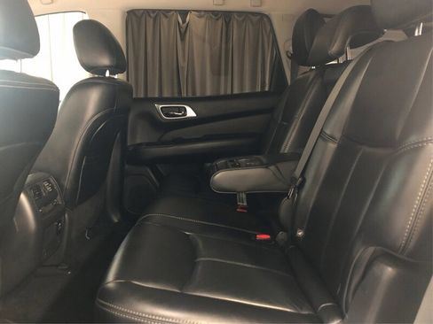 Used 2016 Nissan Pathfinder SL w/ Trailer Tow Package image 10