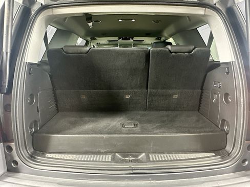 Used 2018 Chevrolet Tahoe LT w/ LT Signature Package image 31