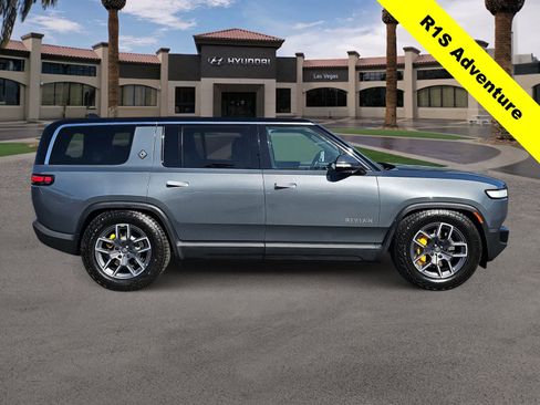 Used 2024 Rivian R1S Adventure AWD/4WD image 9