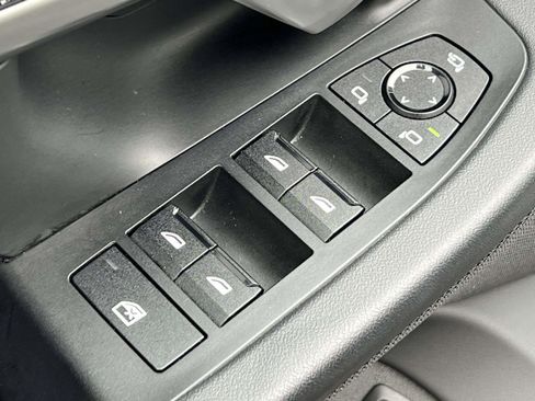 Used 2024 BMW 530i xDrive w/ Premium Package image 19