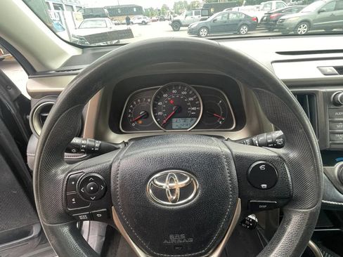 Used 2013 Toyota RAV4 XLE AWD/4WD image 53