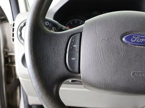 Used 2013 Ford E-150 and Econoline 150 image 28