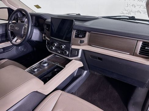 Used 2022 Ford Expedition Limited image 34