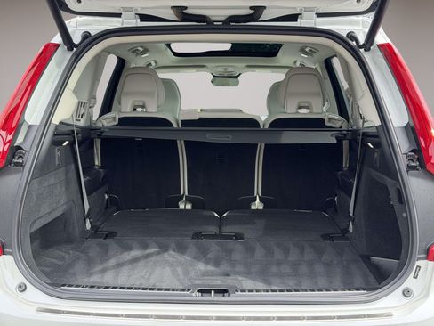 Used 2023 Volvo XC90 B6 Plus w/ Protection Package AWD/4WD image 13